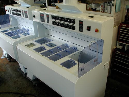 Wet Process Benches for Biomedical & Pharmaceutical Applications
